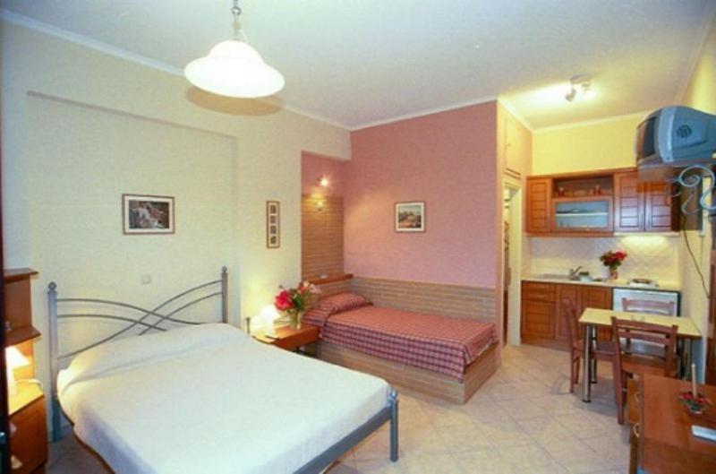 Aigiali Rooms Limnos  Bilik gambar